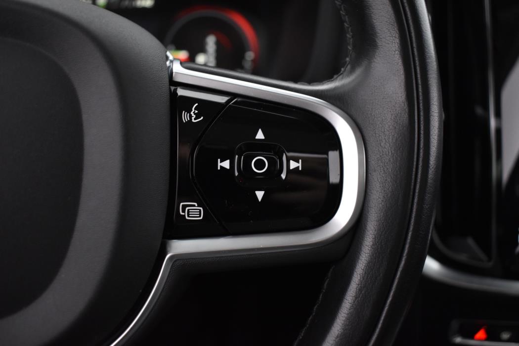 VOLVO V60 2019