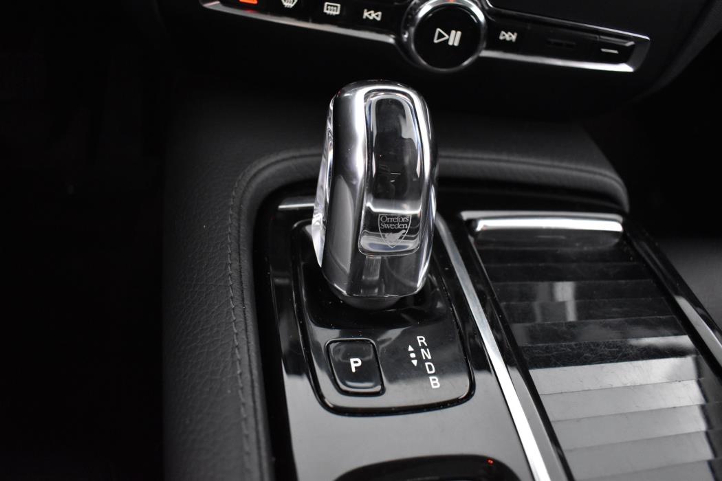 VOLVO V60 2019