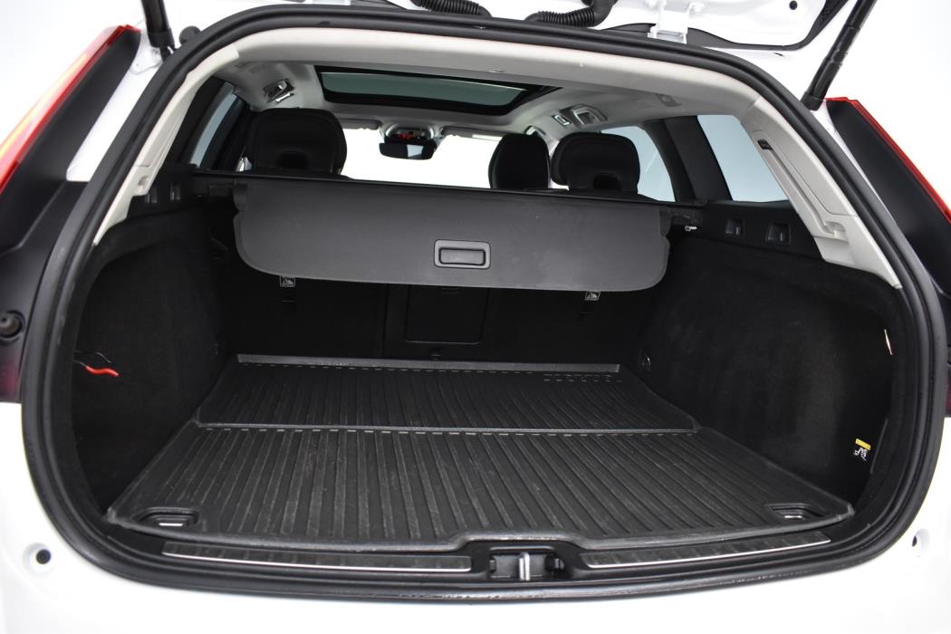 VOLVO V60 2019