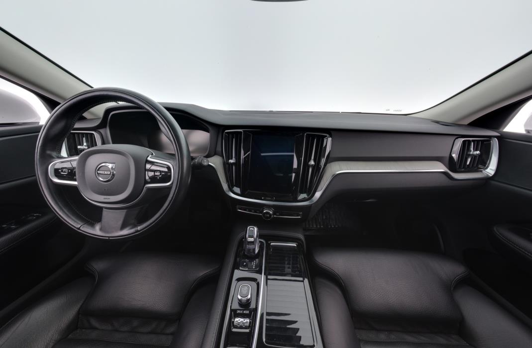 VOLVO V60 2019
