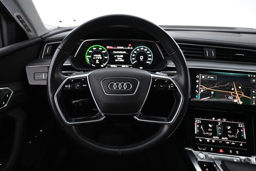 AUDI e-tron 2020