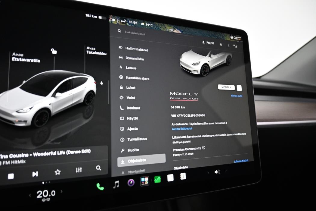 TESLA Model Y 2023
