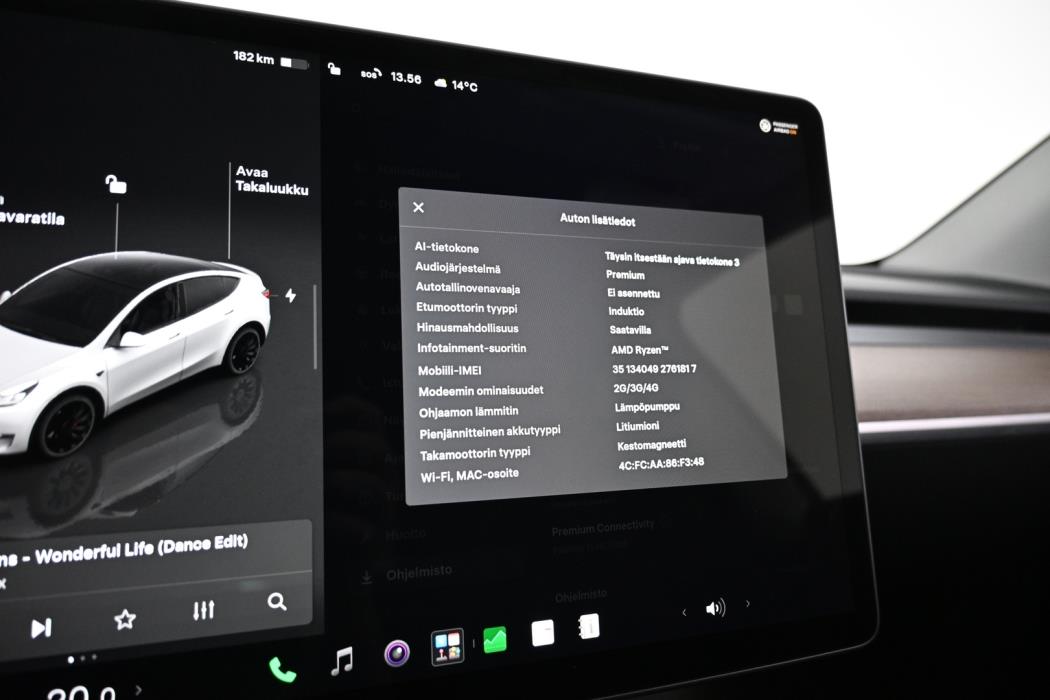 TESLA Model Y 2023
