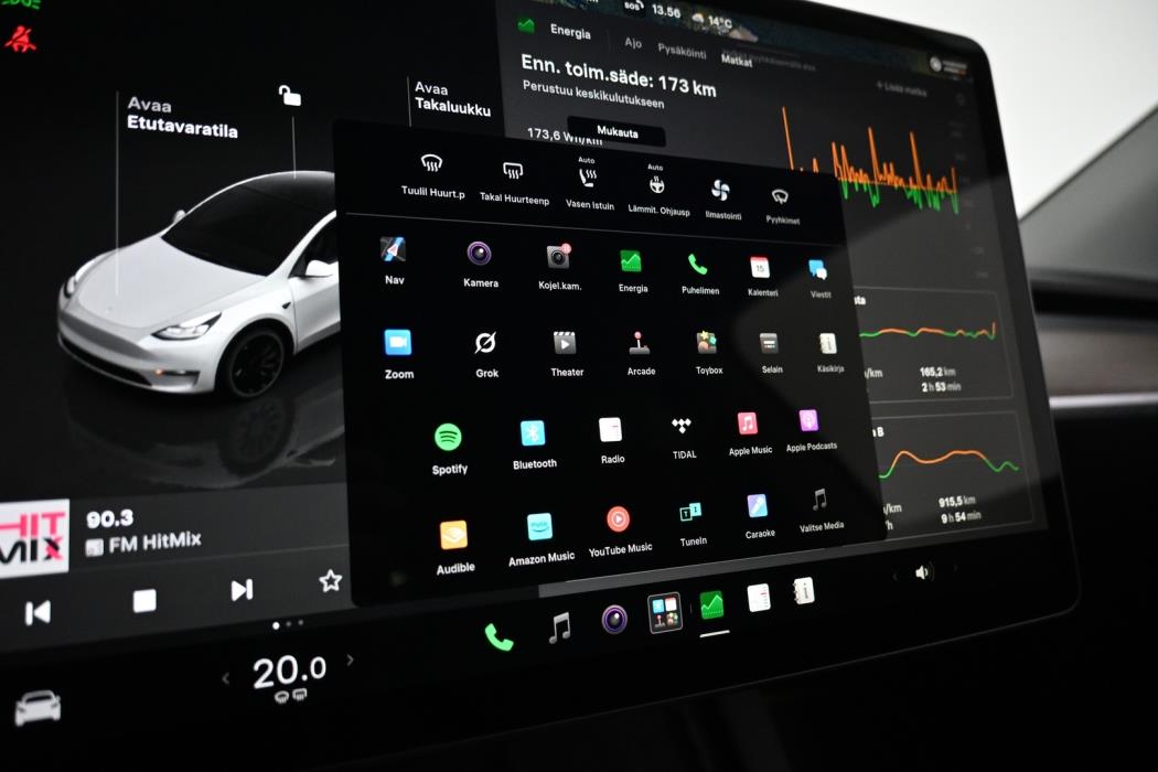 TESLA Model Y 2023