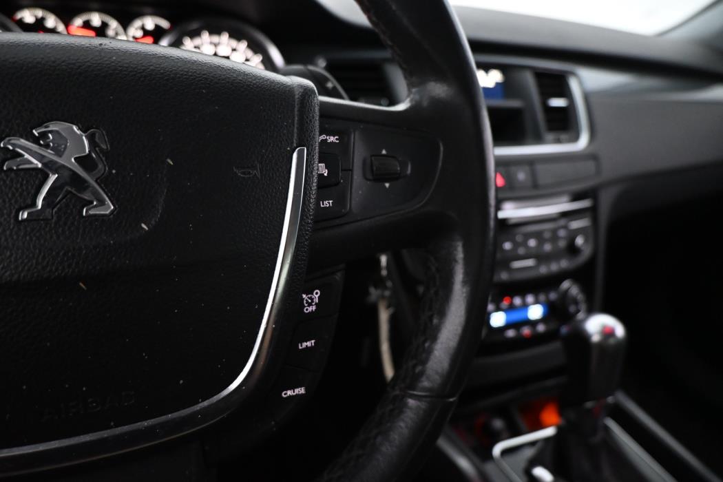 PEUGEOT 508 2012