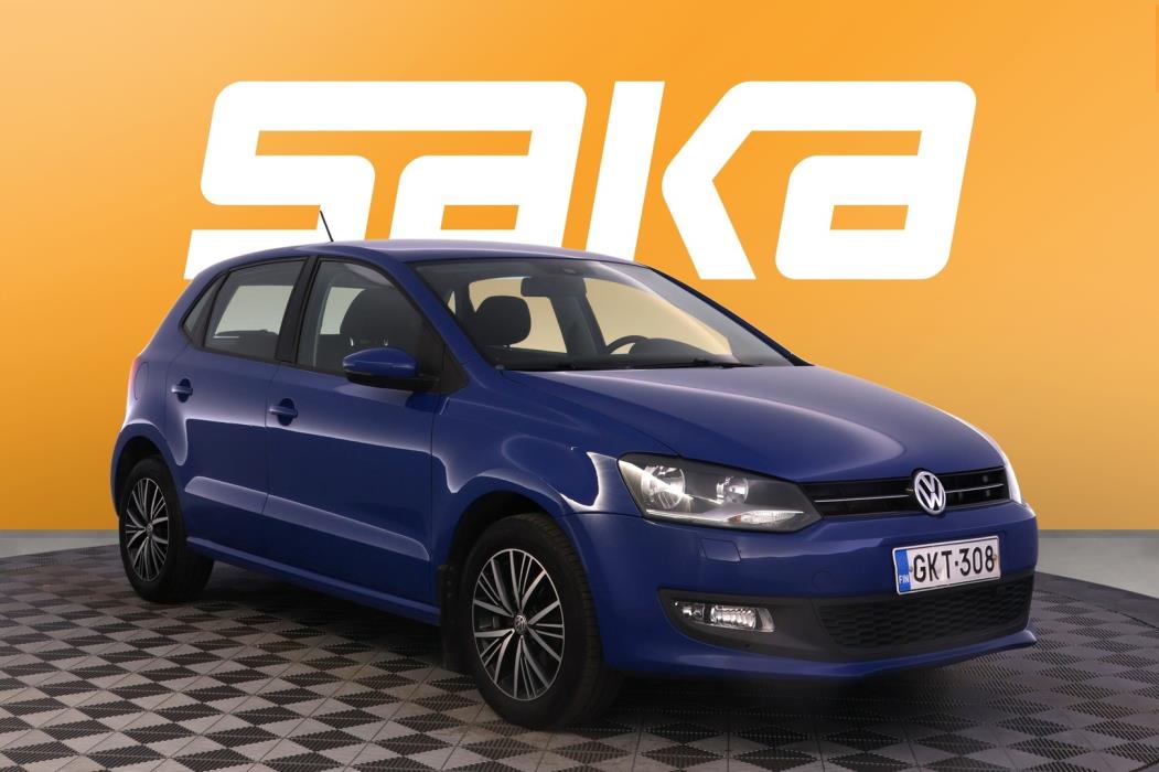 VOLKSWAGEN Polo 2013
