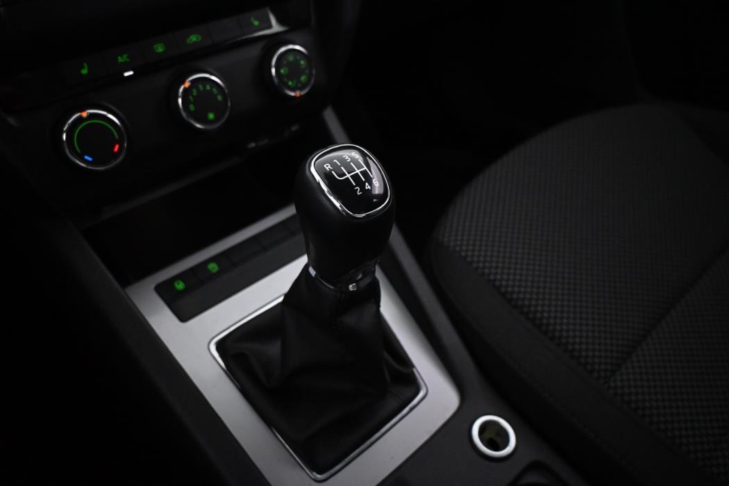 SKODA Octavia 2014