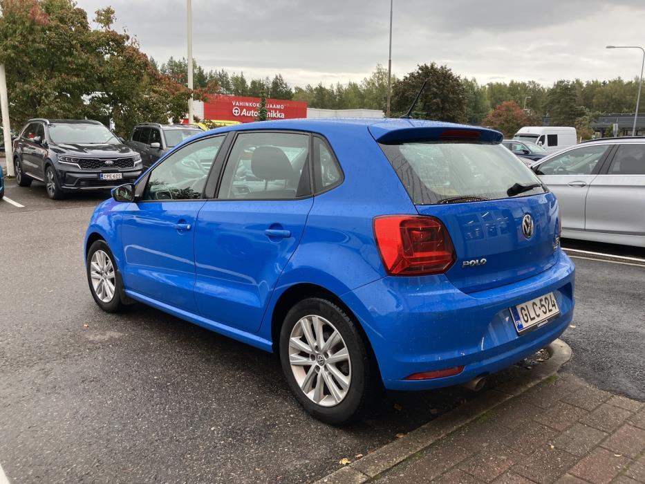 VOLKSWAGEN Polo 2014