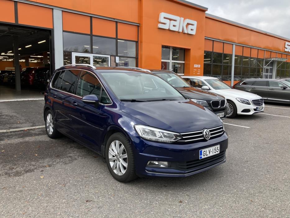 VOLKSWAGEN Touran 2016