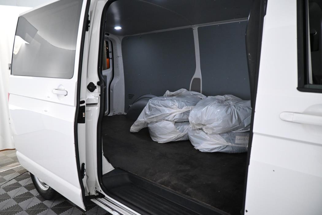 VOLKSWAGEN Transporter 2017