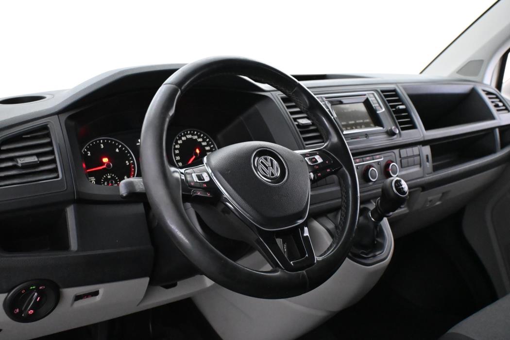 VOLKSWAGEN Transporter 2017