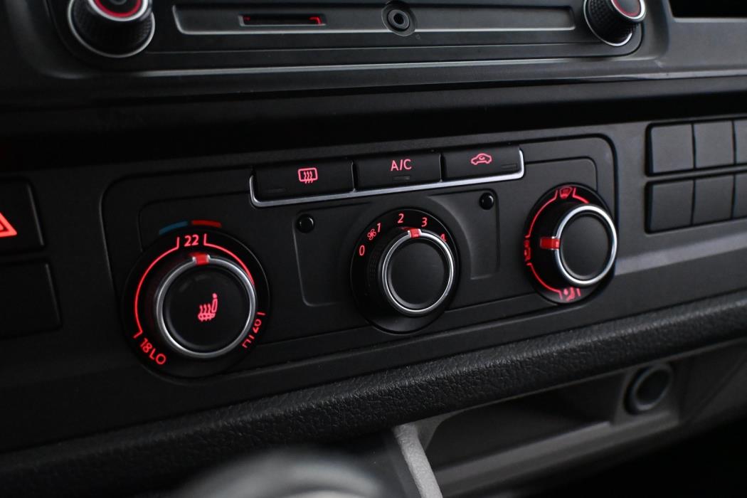 VOLKSWAGEN Transporter 2017