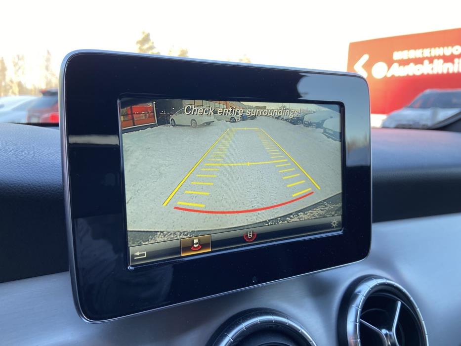 MERCEDES-BENZ CLA 2017