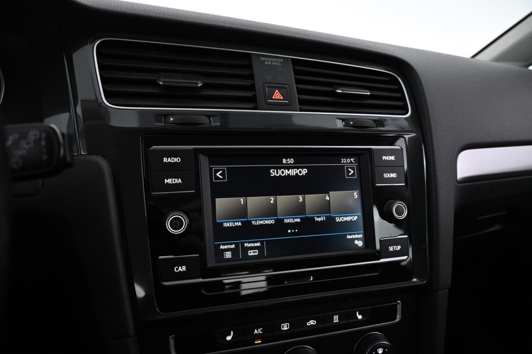 VOLKSWAGEN Golf 2018