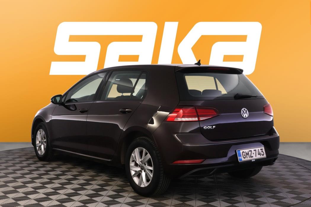 VOLKSWAGEN Golf 2018