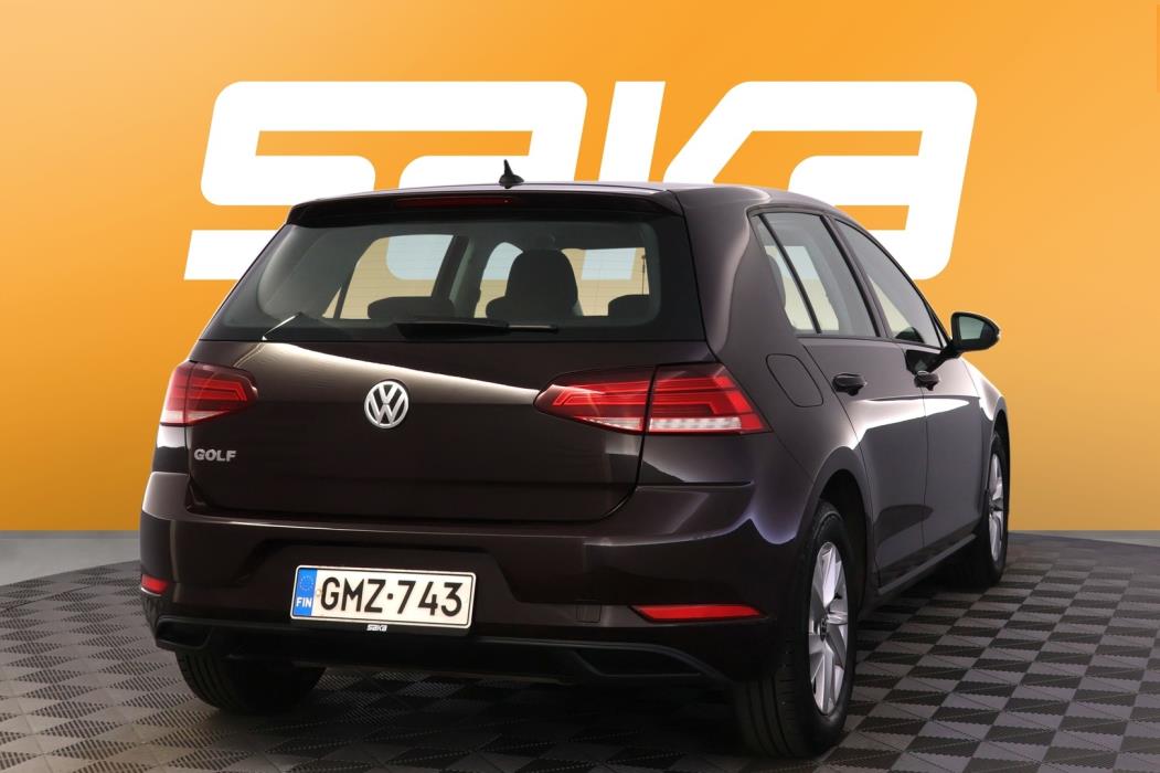 VOLKSWAGEN Golf 2018