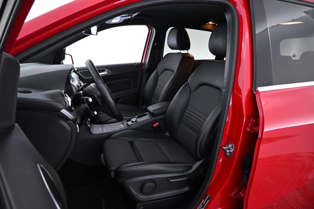 MERCEDES-BENZ B 2018