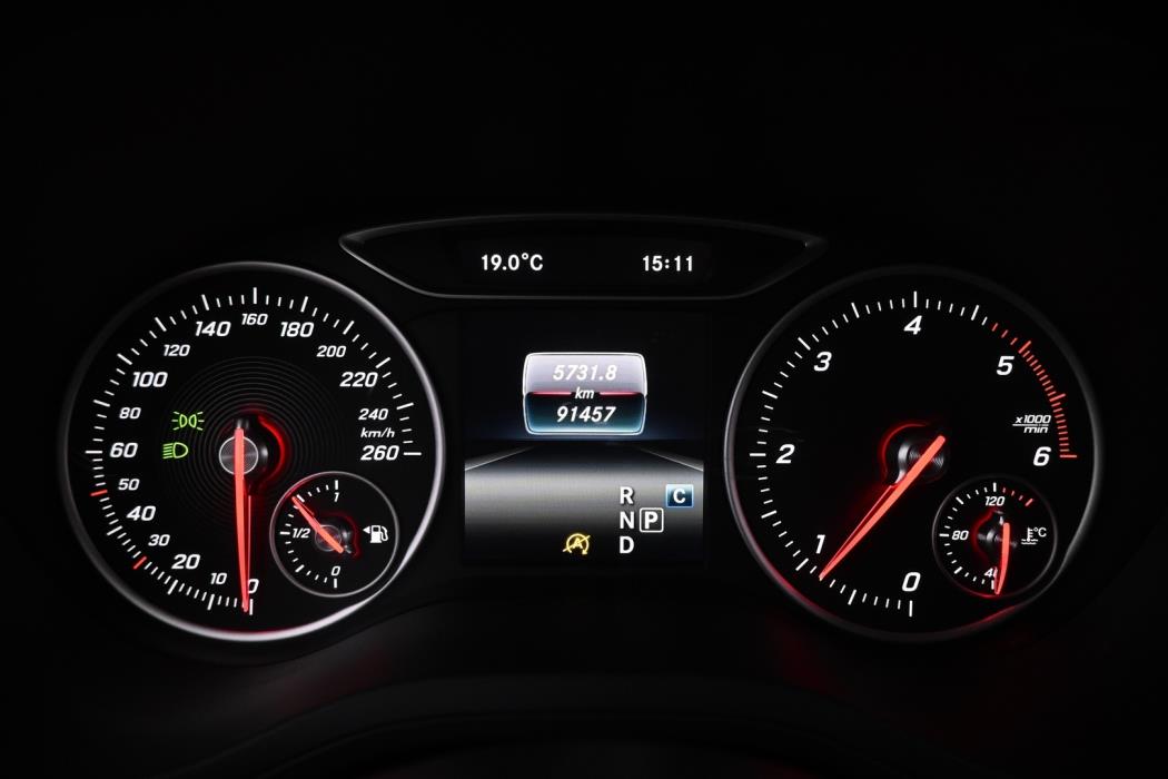 MERCEDES-BENZ B 2018