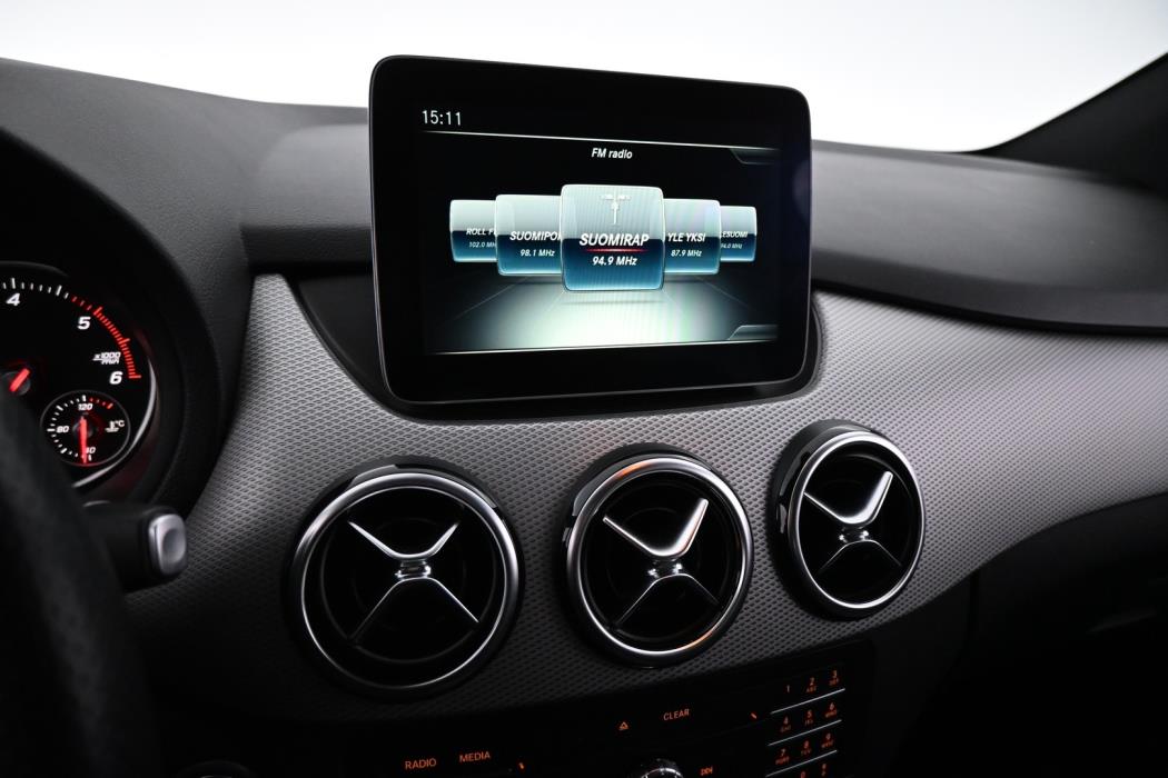 MERCEDES-BENZ B 2018