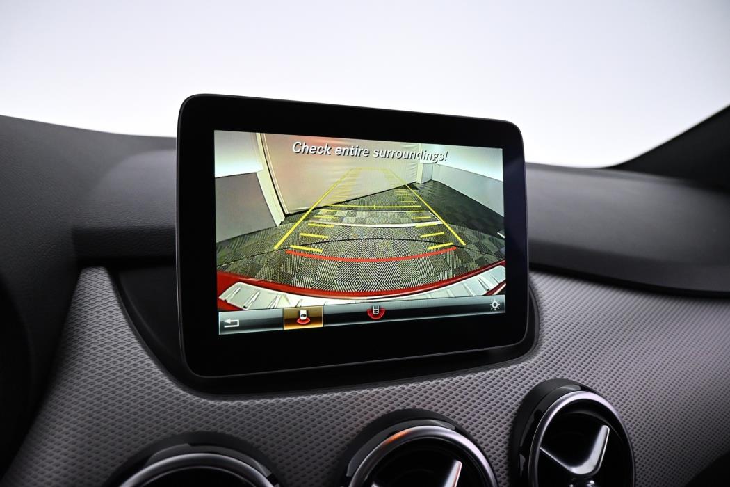 MERCEDES-BENZ B 2018