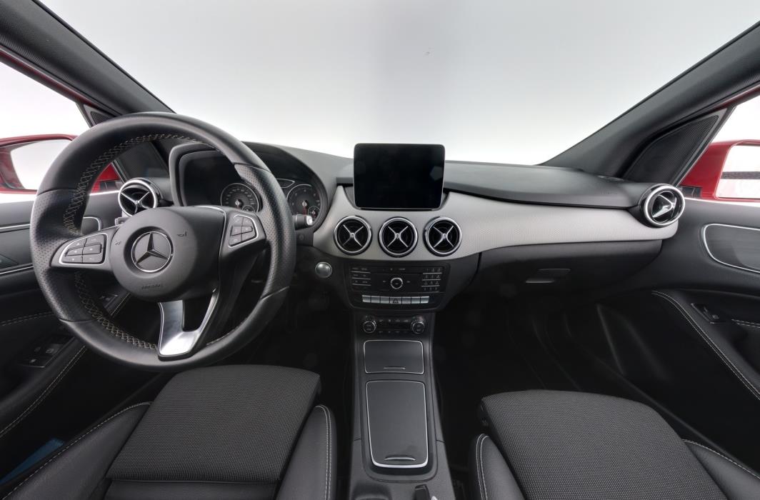 MERCEDES-BENZ B 2018