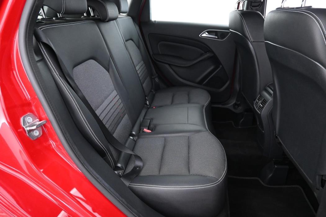 MERCEDES-BENZ B 2018