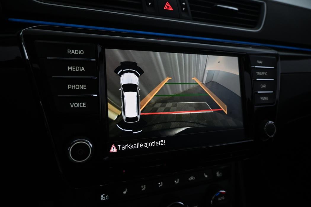 SKODA Superb 2016