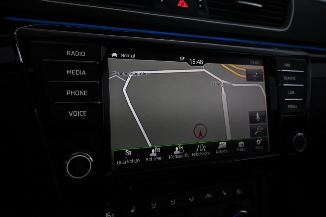 SKODA Superb 2016