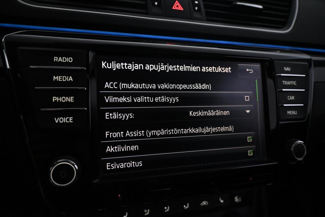 SKODA Superb 2016