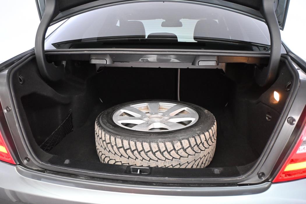 MERCEDES-BENZ C 2012