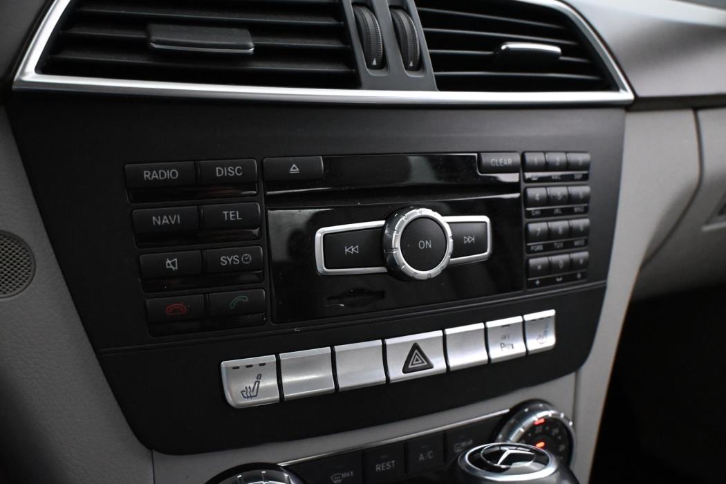 MERCEDES-BENZ C 2012