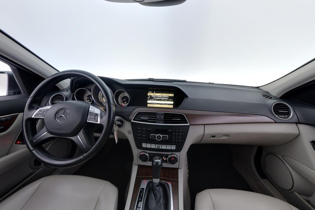MERCEDES-BENZ C 2012