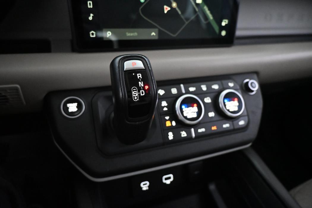 LAND ROVER Defender 2022
