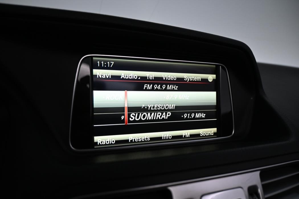 MERCEDES-BENZ E 2013