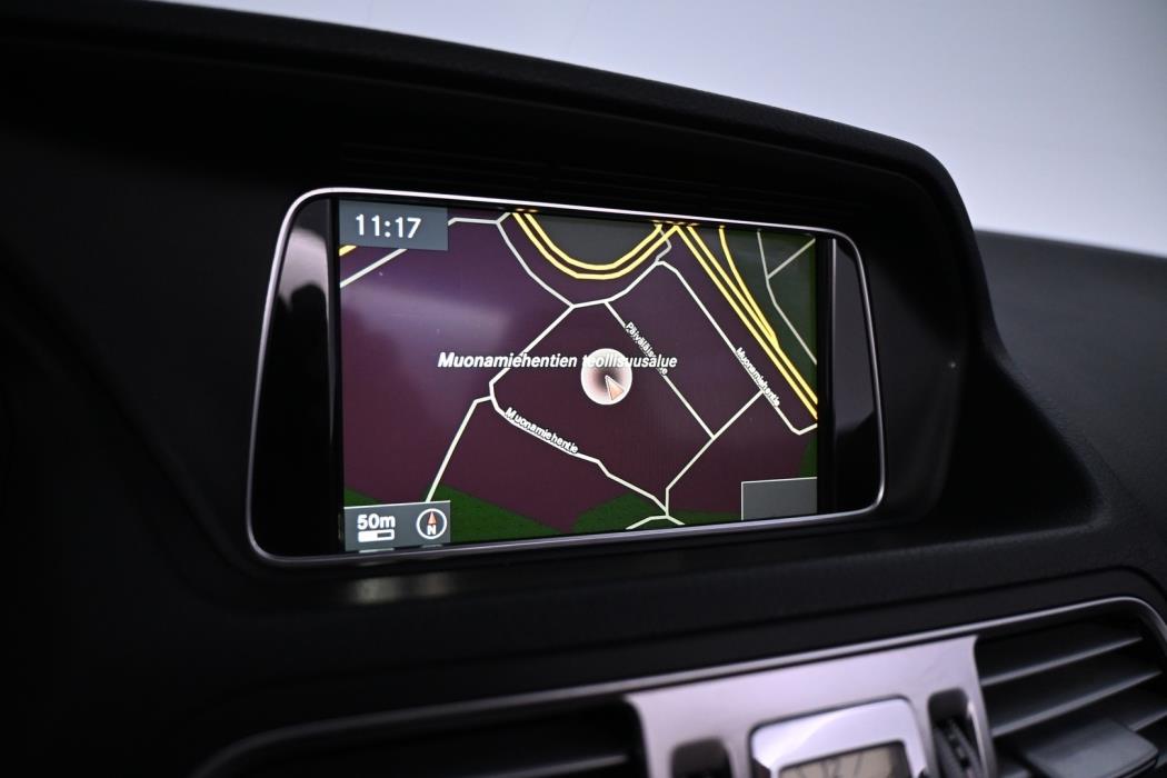 MERCEDES-BENZ E 2013