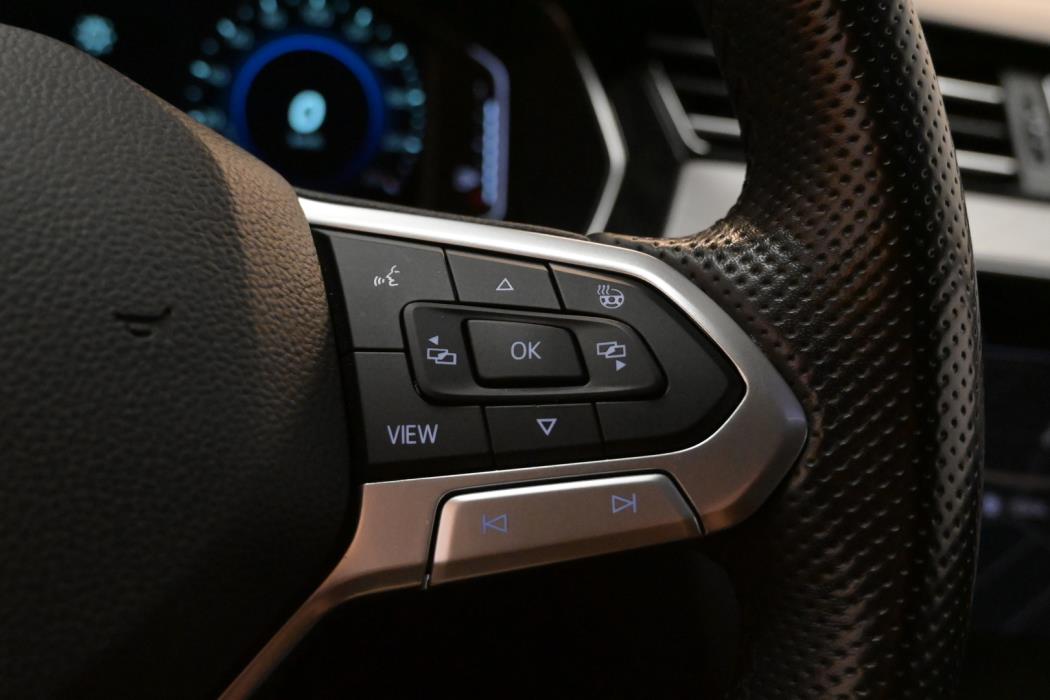 VOLKSWAGEN Passat 2020