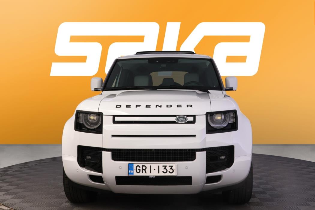 LAND ROVER Defender 2025