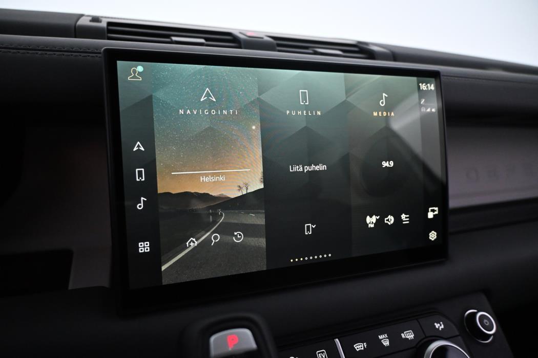 LAND ROVER Defender 2025