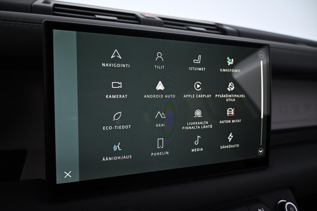 LAND ROVER Defender 2025
