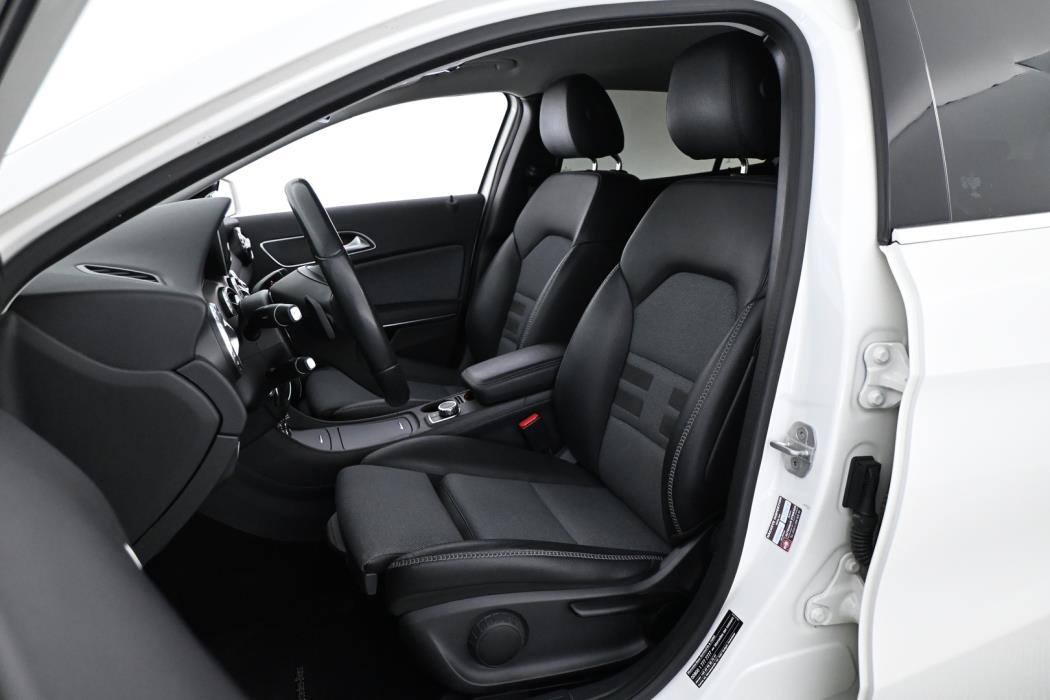 MERCEDES-BENZ GLA 2017