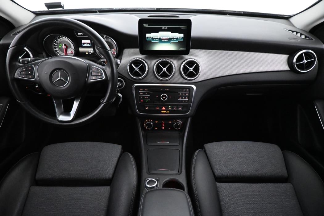 MERCEDES-BENZ GLA 2017