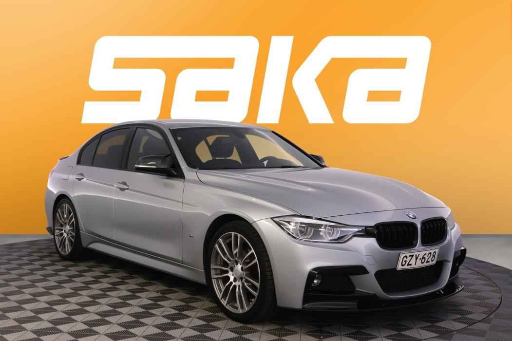 BMW 330 2016