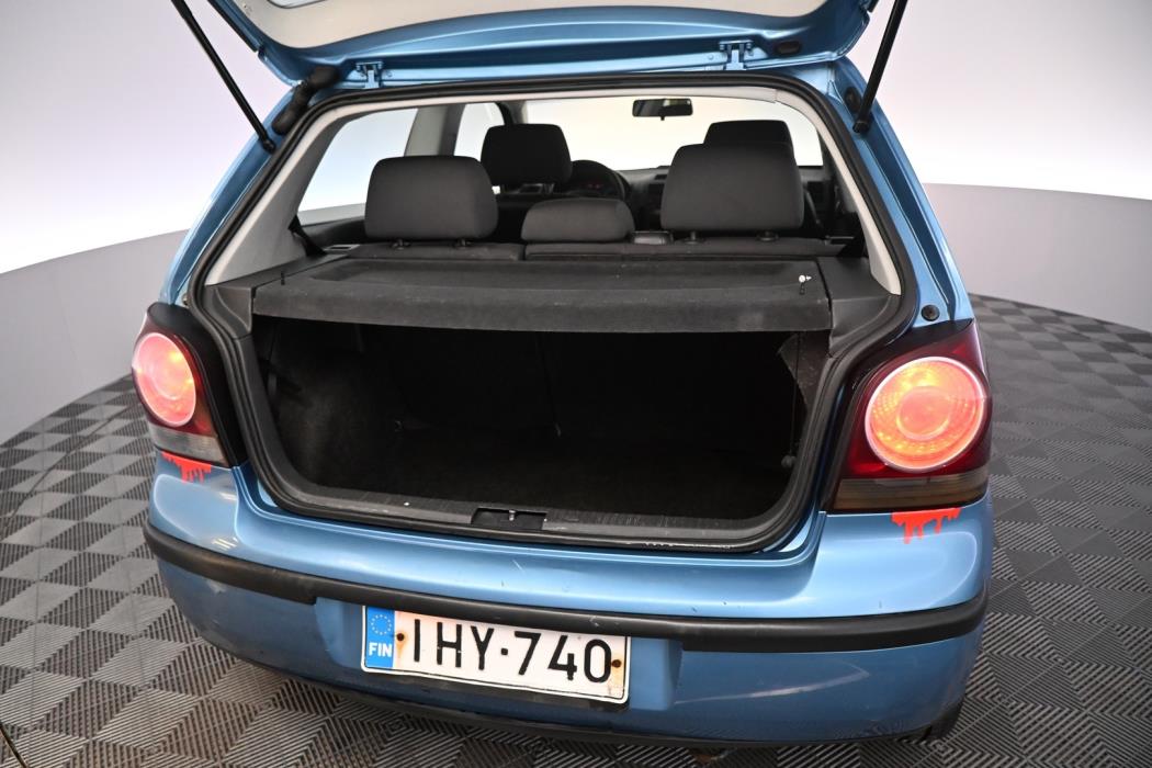 VOLKSWAGEN Polo 2005