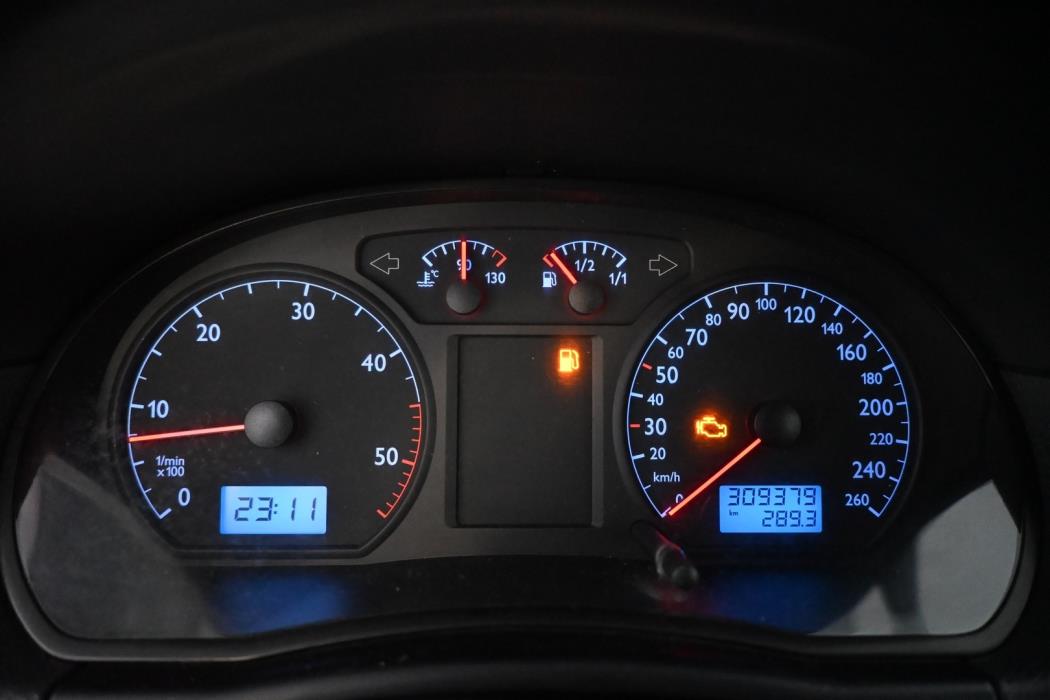 VOLKSWAGEN Polo 2005