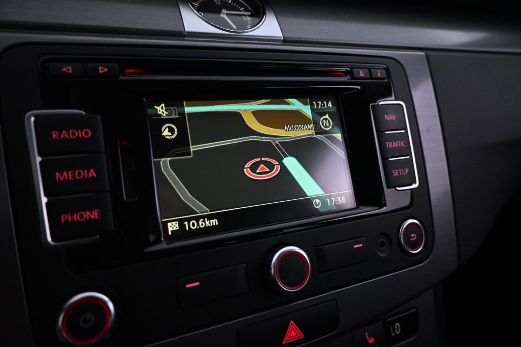 VOLKSWAGEN Passat 2014