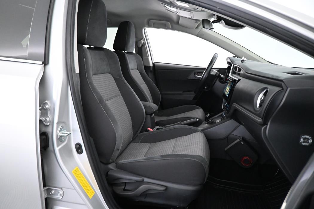TOYOTA Auris 2019