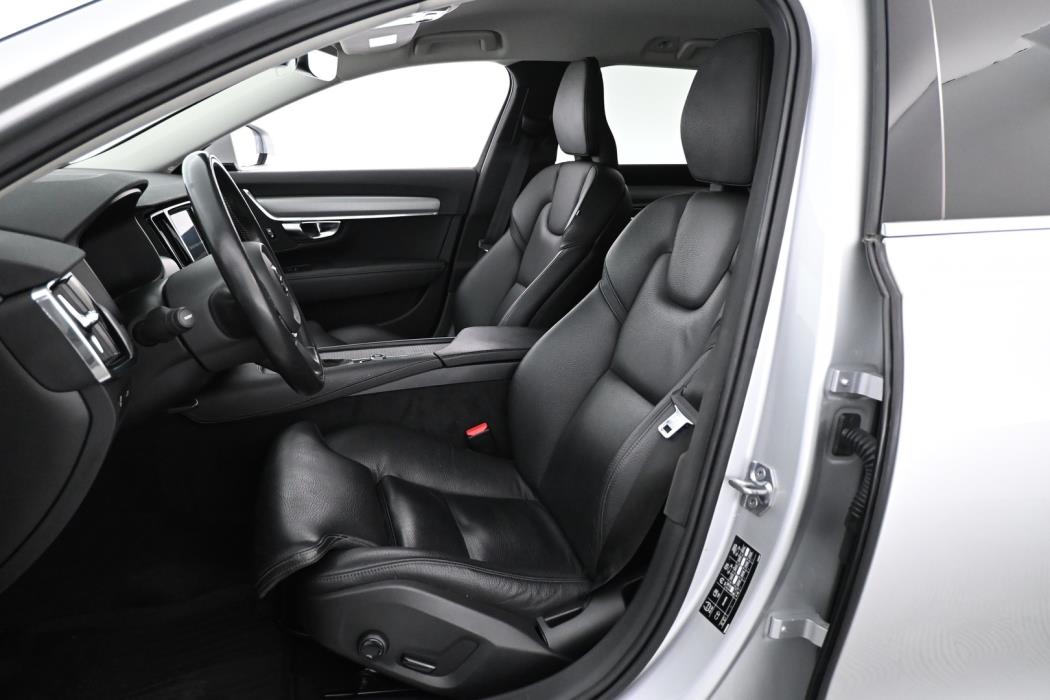 VOLVO V90 2019