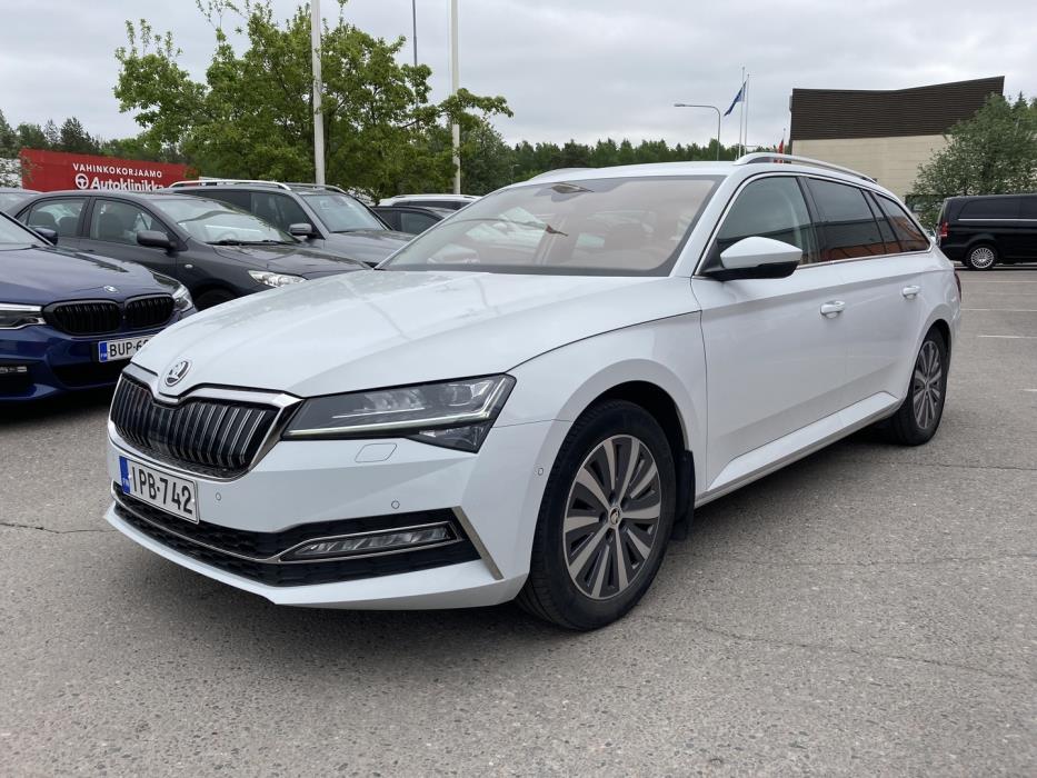 SKODA Superb 2022