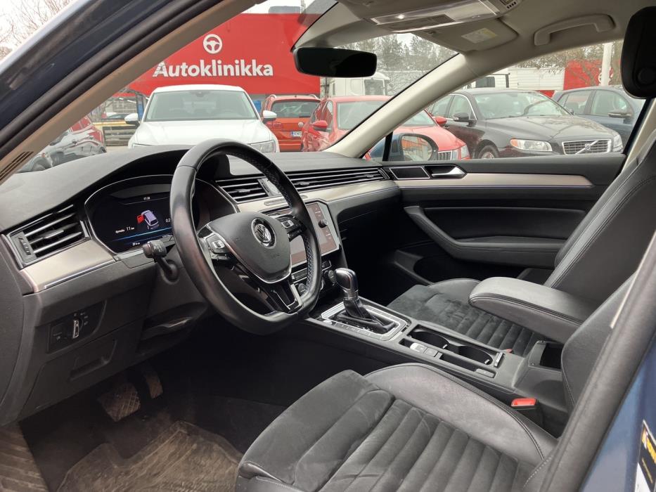 VOLKSWAGEN Passat 2018