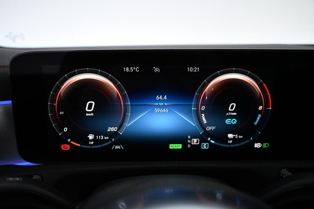 MERCEDES-BENZ CLA 2023